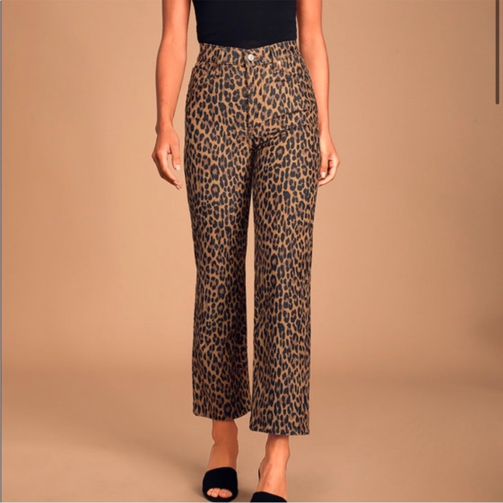 Levi’s Ribcage Straight Leopard Corduroy Jeans Size 28
